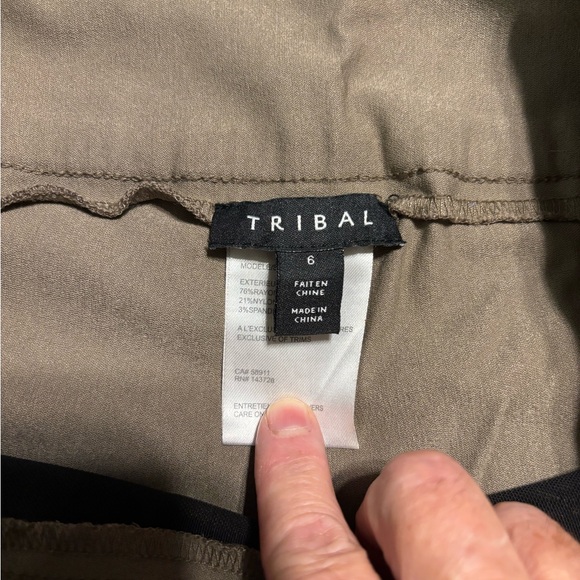 Women’s size 6 Tribal cropped pants - Picture 2 of 7